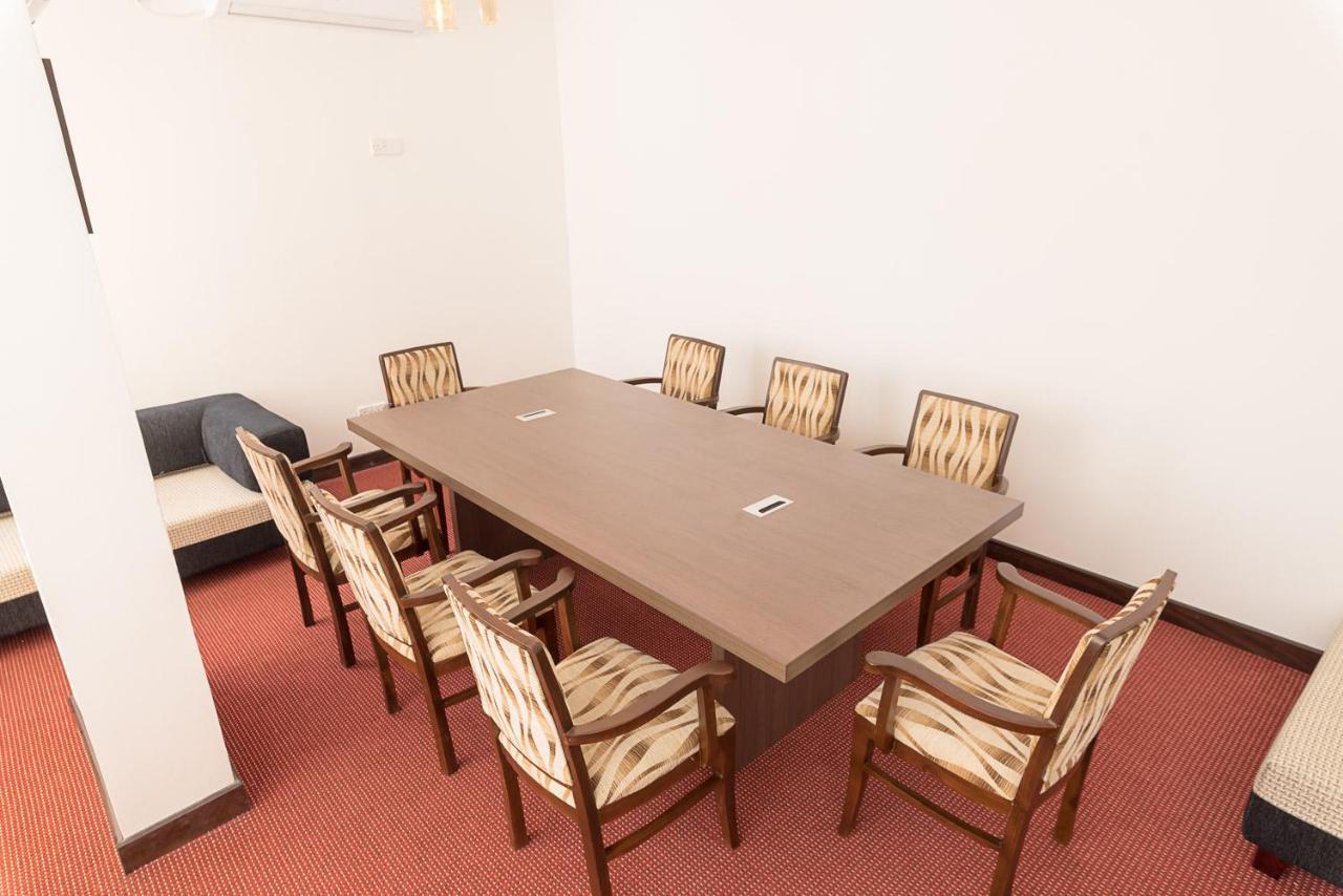 Pearl Royal Hotel, Colombo Ngoại thất bức ảnh