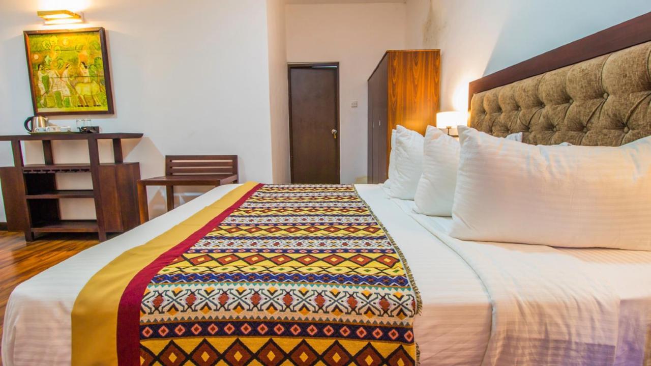 Pearl Royal Hotel, Colombo Ngoại thất bức ảnh